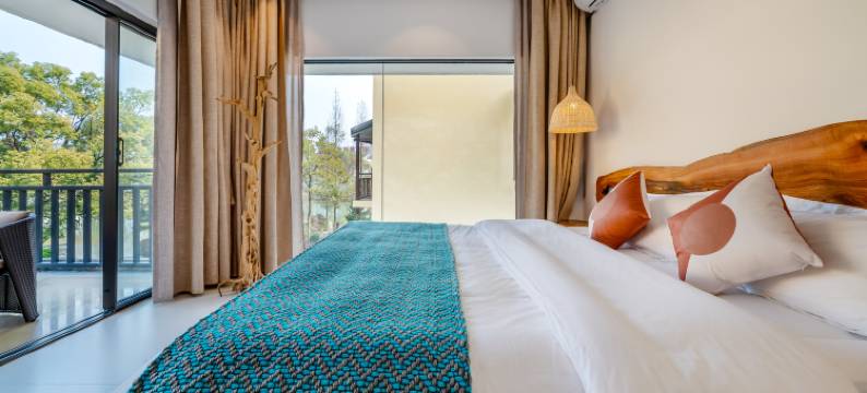 桂林•Meet遇宿丨LAKEFRONTHOMESUXVAN设计师民宿(芦笛岩景区店)图片