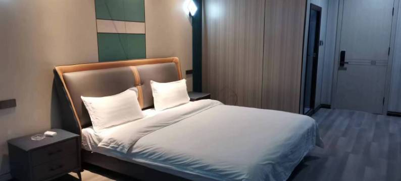 隆辰豪庭商务宾馆图片