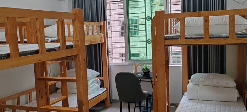 星期八青年旅舍(泉州客运中心站店)图片