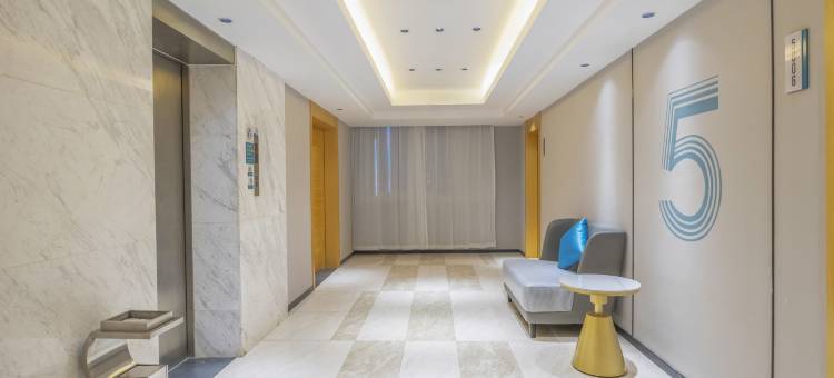 城市便捷酒店(靖西锦绣古镇龙潭公园店)图片