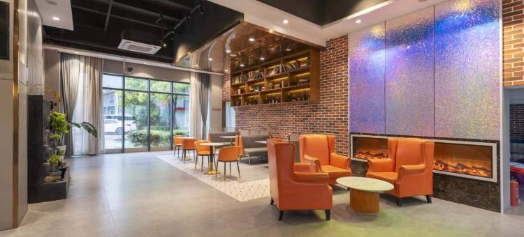 丽泊·至格酒店(上海吴淞国际邮轮码头淞发路地铁站店)图片