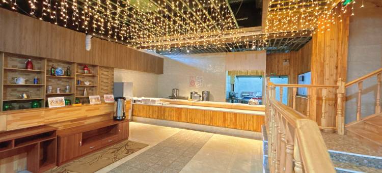 室韦蓝湖酒店图片