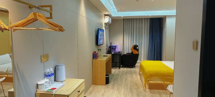 沐兰电竞酒店(江阴高铁站店)图片