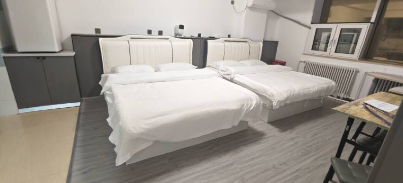 鸿霖大酒店(大连火车站友好广场店)图片