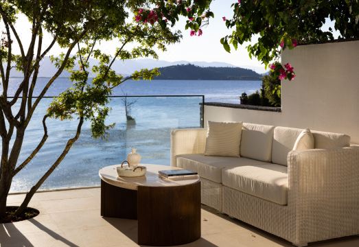 阿凯缇娅·安止风随花开海景度假酒店外景图