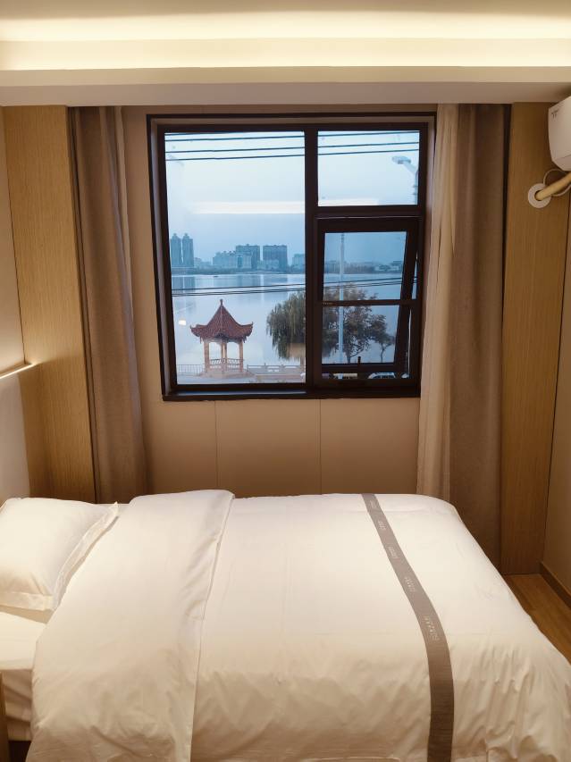 格美酒店(睢县睢州大道北湖店)图片