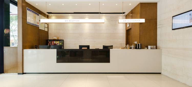 柏曼酒店(玉林高铁站南兴广场店)图片