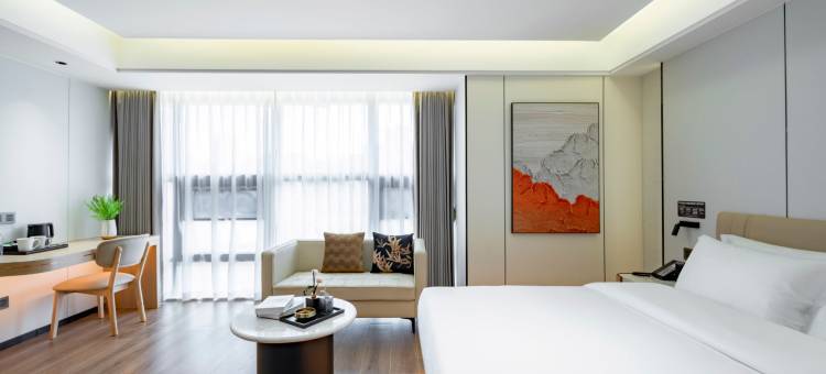 南充罗曼酒店(西华师范大学华凤校区店)图片