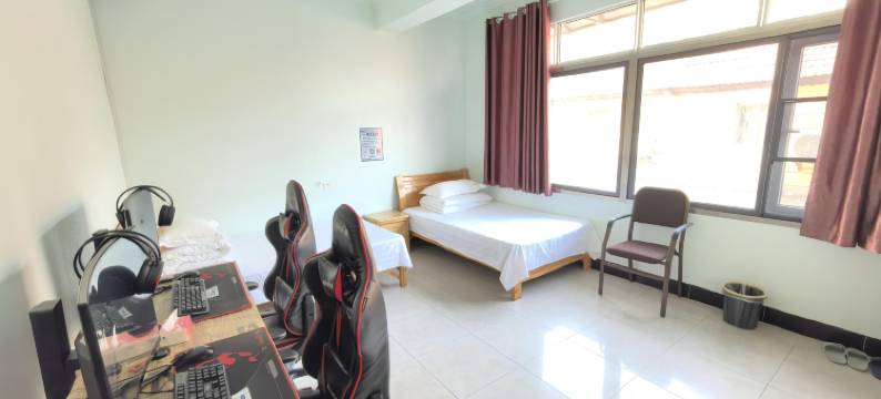 富荣民宿(武汉江夏体育馆店)图片