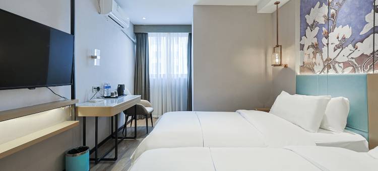 白玉兰酒店(连云港墟沟海滨公园栖霞路步行街店)图片