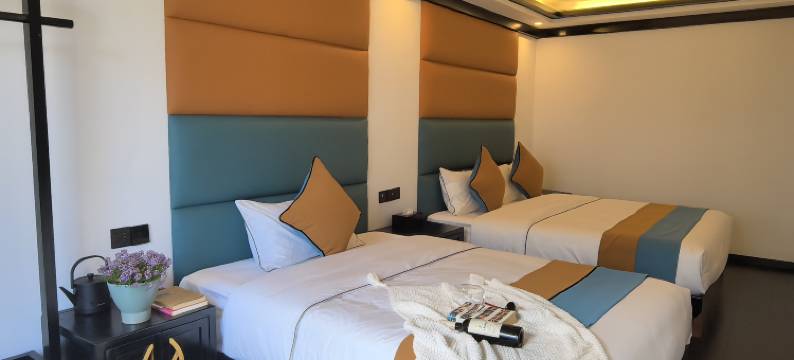 瓦顶观雪山度假客栈图片