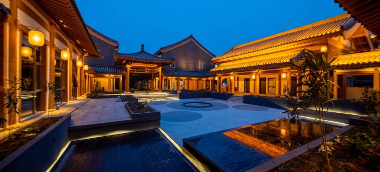 龙门首焉酒店(龙门站龙门石窟店)图片