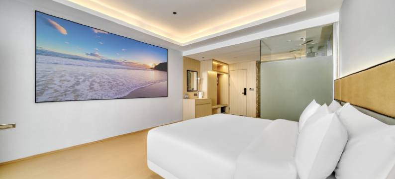 尊腾轻奢电影酒店(杭州闲林店)图片