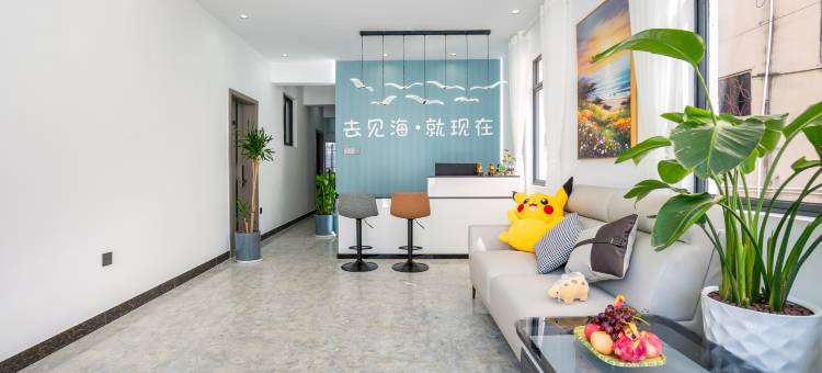 去见海·设计师民宿(北海侨港海滩侨港风情街店)图片