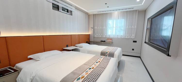 季沐酒店(黑龙洞景区店)图片