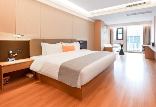 名千居酒店（成都龙泉驿成洛大道店）外景图