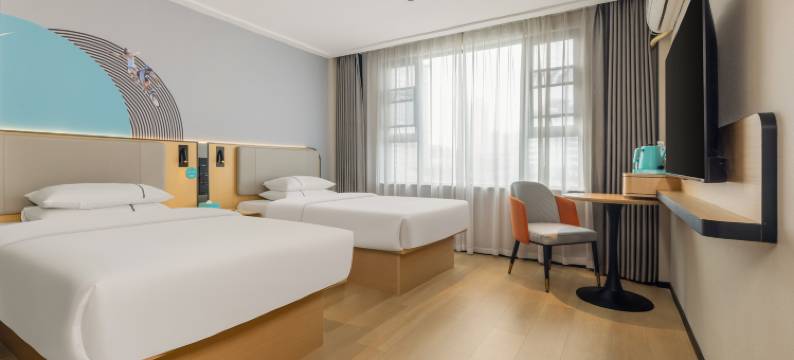 城市便捷酒店(南宁中山路夜市朝阳广场地铁站店)图片