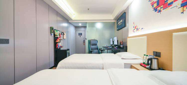 网鱼电竞酒店(深圳福田地铁站店)图片