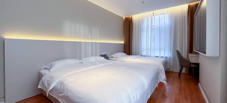 和宅无人酒店(张掖大佛寺钟鼓楼店)图片