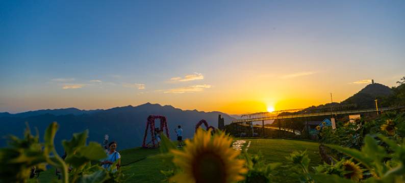 九皇山西羌酒店图片