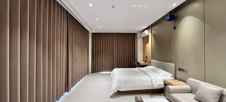 品逸民宿(市政府店)图片