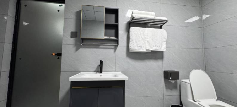 柏曼酒店(安多店)图片