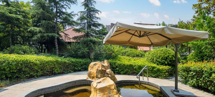 临沂鲁商知春湖温泉酒店图片