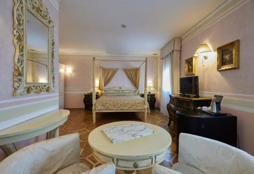 Hotel villa stucky Hotel Overview