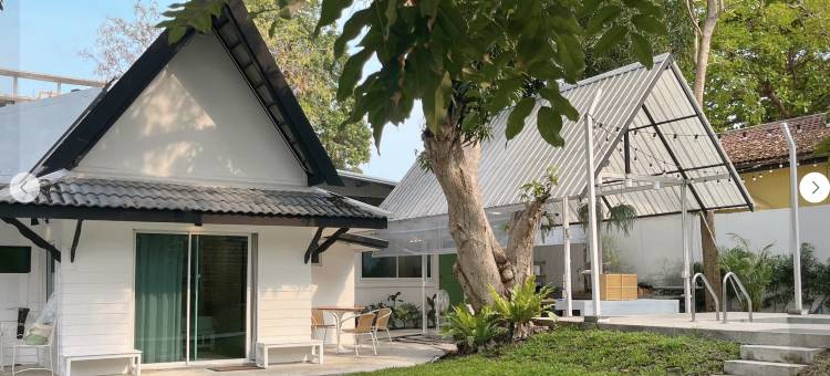 Private Garden house, Banrublom Rayong beach +Free wifi (Pool villa)图片