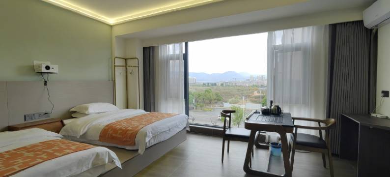 宇宸时尚酒店(保山高铁站店)图片