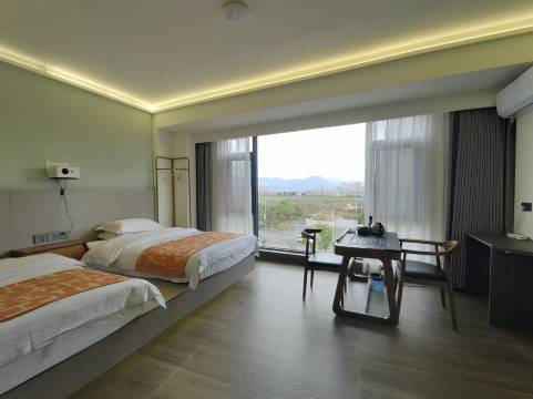 宇宸时尚民宿(保山高铁站店)