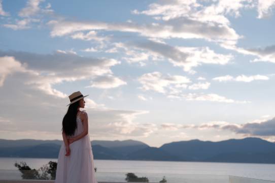 在海一方Azure Shore|180°环幕日出海景·设计师美学隐逸度假酒店图片