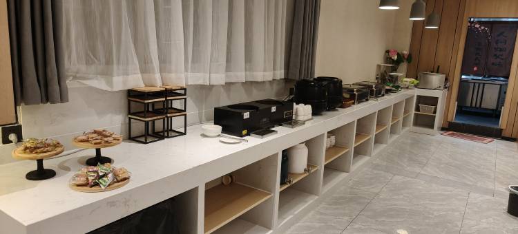 尚亿酒店(中央大道店)图片