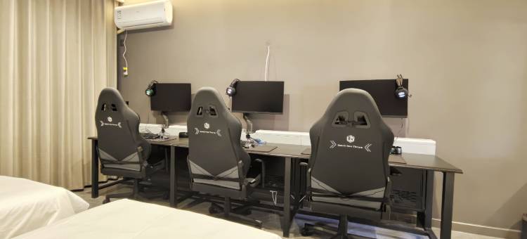 轮台致雅酒店图片