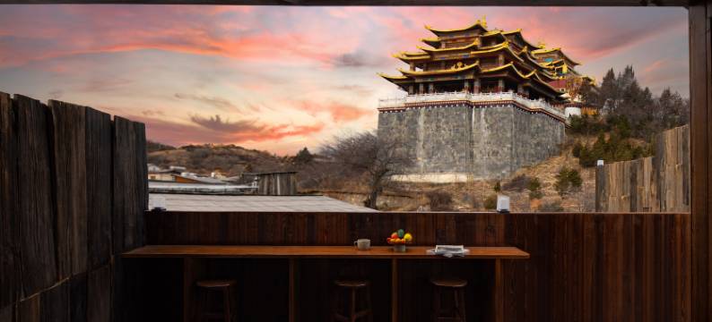 赞言丨月映梵居・ZENITH・静奢智能供氧暖居(独克宗古城大佛寺店)图片