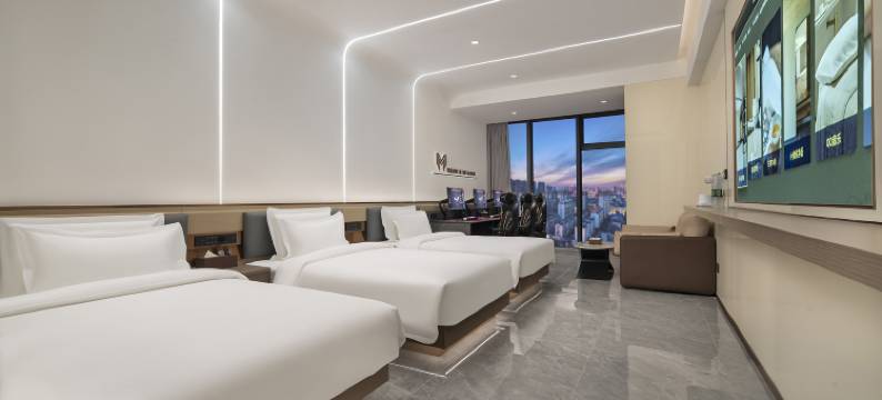 漫步云端电竞酒店(商丘万达店)图片