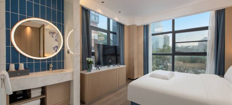 凯里亚德酒店(深圳龙岗中心城维百盛大厦店)图片