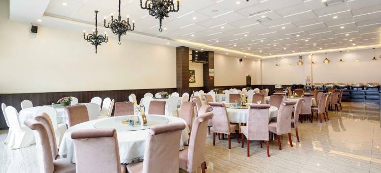 昊概念|City view酒店(赤峰红山区政府店)图片