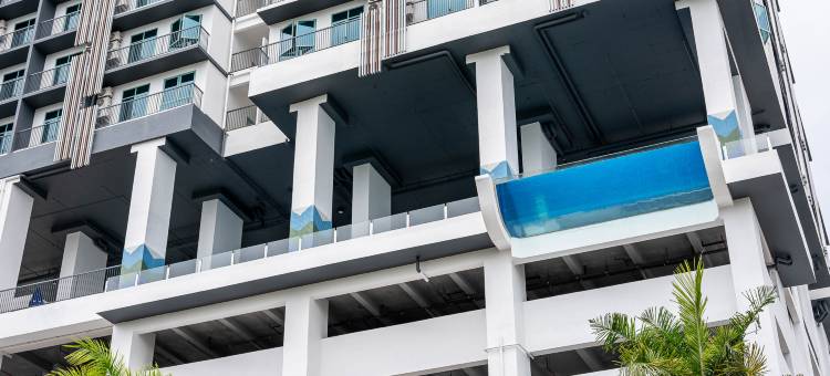 哥打基纳巴鲁尊享海湾套房酒店(Bay Suites Premier Suites Kota Kinabalu)图片