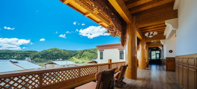 花筑·熙和隐居·GLAMPING·藏艺民宿(香格里拉松赞林寺店)图片