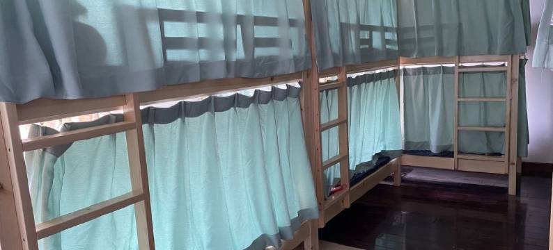 重庆柒月青年旅舍(观音桥步行街店)图片