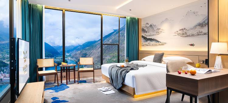 VALATOMS·梵拉图智能酒店(泸定冷碛镇店)图片