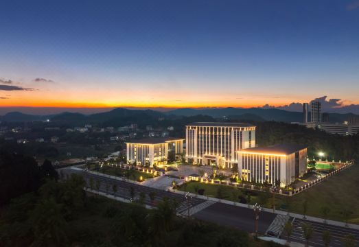 南部丽舍酒店外景图