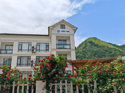 杭州一曲溪流一曲烟民宿