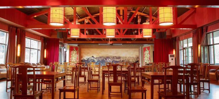 卓尼旗布林卡酒店图片