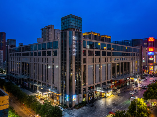 季枫酒店(西安西京医院康复路地铁站店)