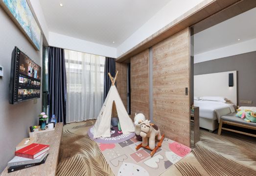 Amigo Hotel (Shenzhen Gongming) Hotel Overview