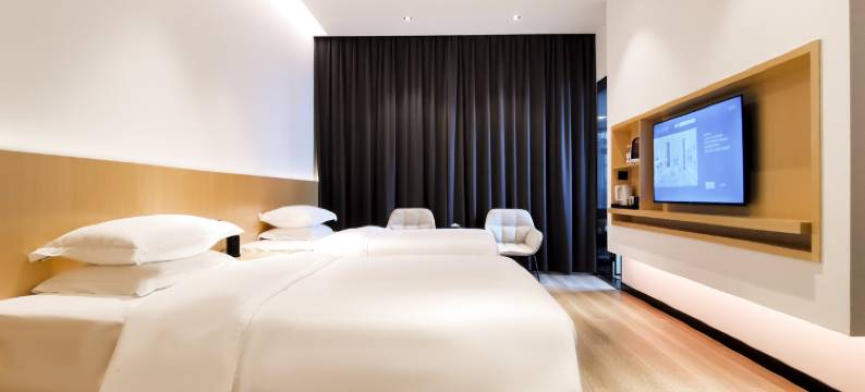 梁木逸品酒店(成都非遗博览园地铁站店)图片