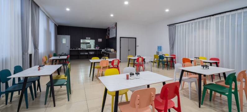 蒙自御峰大酒店(滇南大商汇店)图片