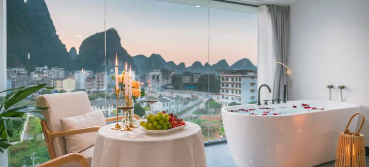 遇漓山宿(遇龙河印象刘三姐店)图片